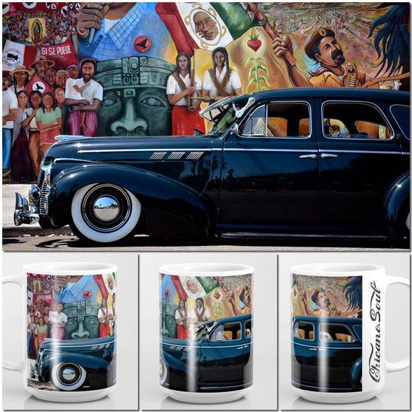 Pontiac in Chicano Park